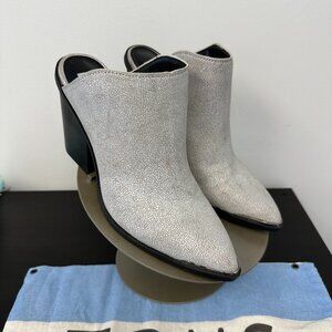 Dolce Vita "Nautry" Mule Bootie NWOT (9.5)